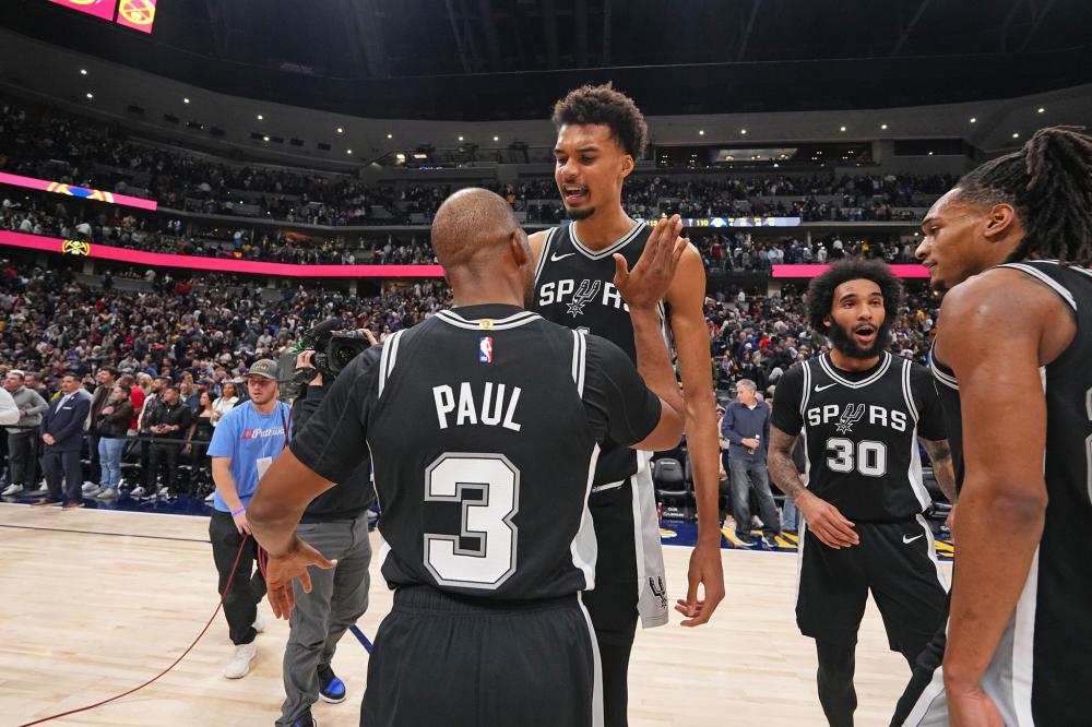 借一记绝杀 借一记绝杀